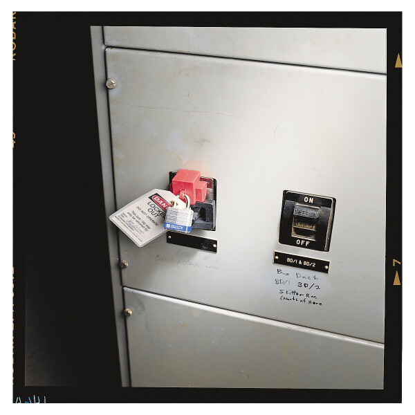Brady Oversized Clamp-On Breaker Lockout - Image 2