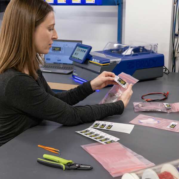 Brady BradyJet™ J7300 Colour Label Printer EU - Image 4