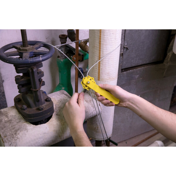 Brady Extra Secure Spin Lockout with 1.5 m Cable and Tool Yellow - Image 3