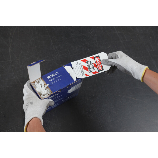 Brady RipTag Danger Do Not Operate Safety Tag Roll with Red Stripes - Image 3