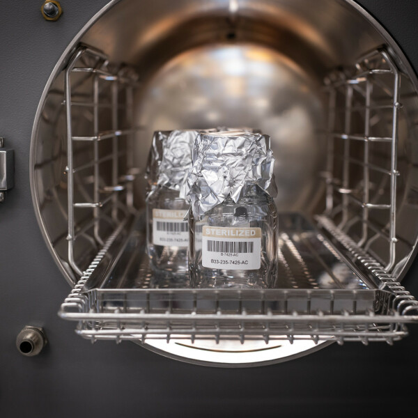 Brady B33 Series Sterilization Indicating Autoclave Labels - Image 4