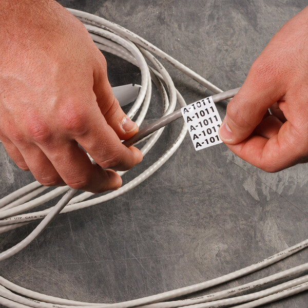 Brady Continuous Repositionable Vinyl Cloth Terminal Block Labels - Image 2