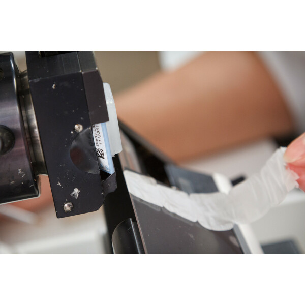Brady 76 mm Core Repositionable Vinyl Cloth Labels - Image 3