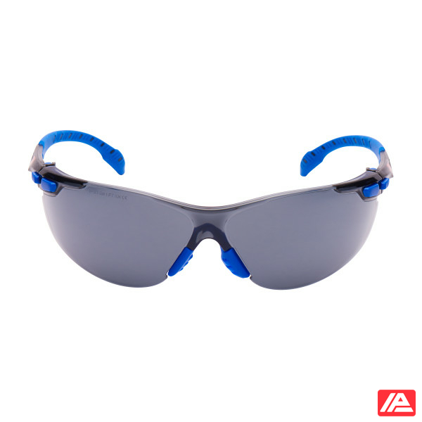 3M™ Solus™ 1000 Safety Glasses Blue/Black frame Scotchgard™ Anti-Fog/Anti-Scratch Coating (K&N) Grey Lens S1102SGAF-EU - Image 2