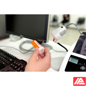 Ανάγνωση ετικέτας ασθενούς με σαρωτή barcode CR1100 Healthcare