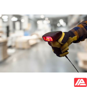 Ανάγνωση ετικέτας προϊόντος με σαρωτή barcode CR950