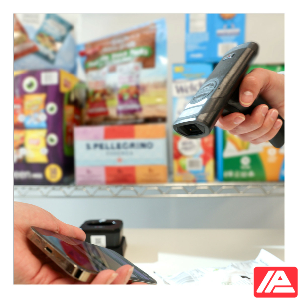 Χρήση σαρωτή barcode Code CR2100 σε κατάστημα